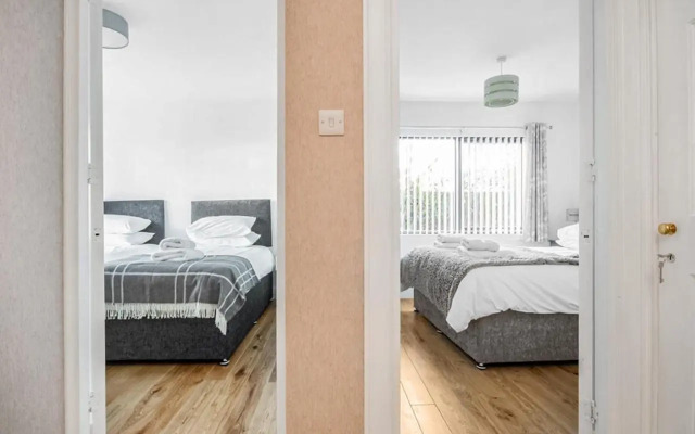 Flat 1, 69 Macewen Drive