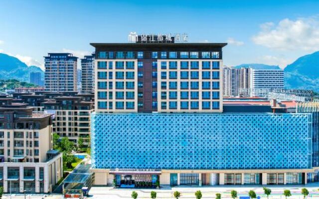 Jinjiang Metropolo Binhai New District Xiapu Hotel