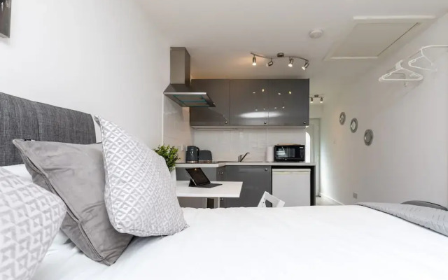 Findon Suite