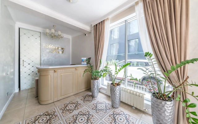 Tour-Voyazh (Тур-Вояж) на улице Черноморская