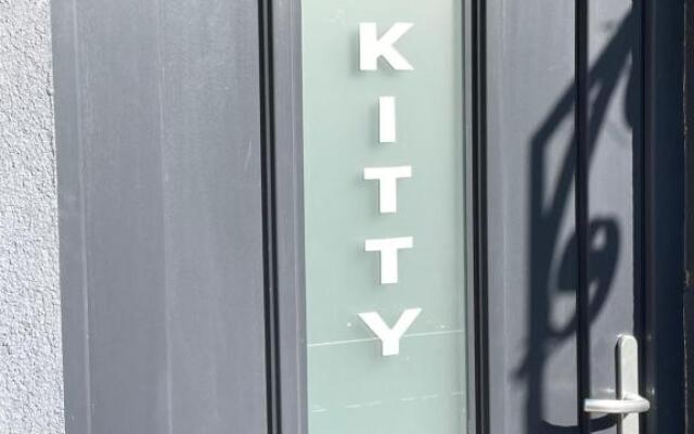 Kitty Downtown Apartman