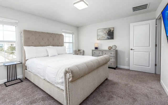 Gorgeous NEW Orlando Townhouse With Pvt Pool by Redawning