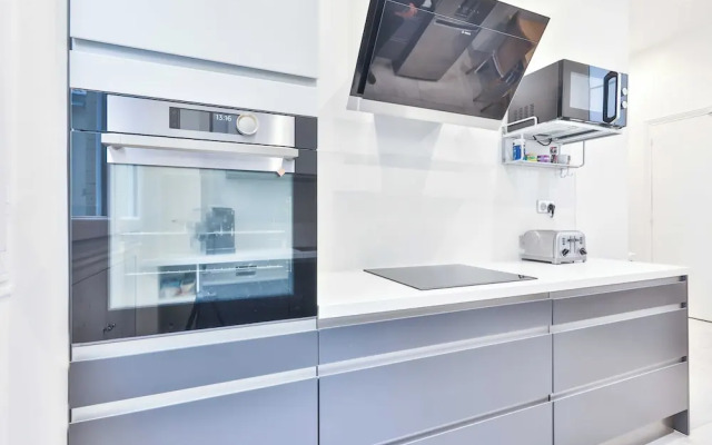 Magnificent Flat - Near Trocadaro