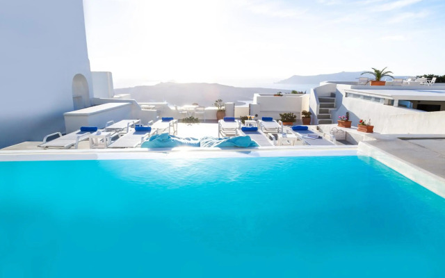 Pantelia Suites