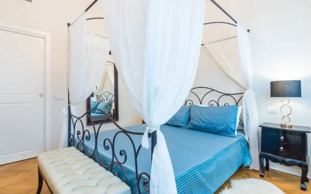 Luxury 3 Bedrooms Near Duomo