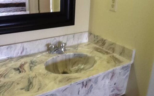 Relax Inn Lakeland