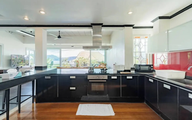 Luxurious 5-bedroom Pool Villa in Heart of Patong, Phuket