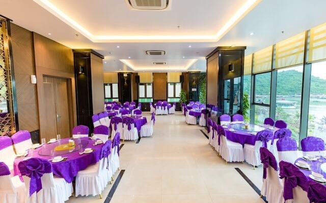 Cat Ba Paradise Hotel - Sky Bar & Massage