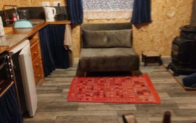 Hippy Shack Cabin, self contained @ Cartmel Aultbea