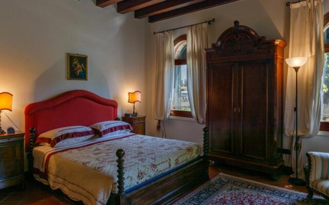 Vr-c943-fond0at - Torre dei Malaspina 6 1