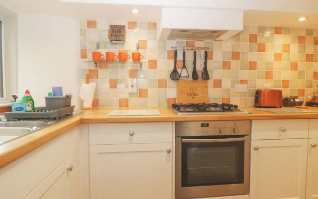 4 Barton Cottages