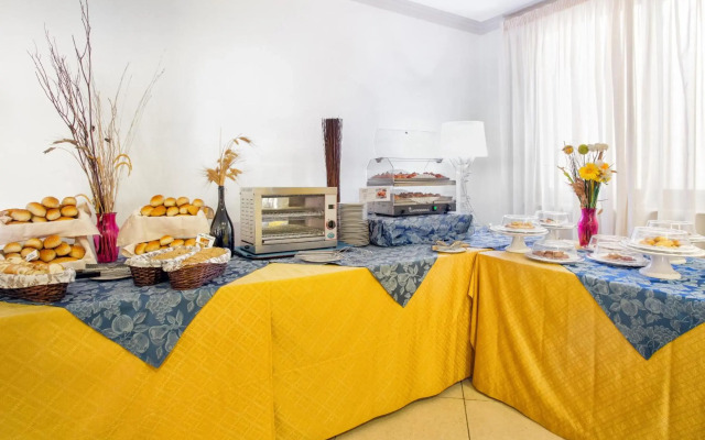 Hotel Tritone