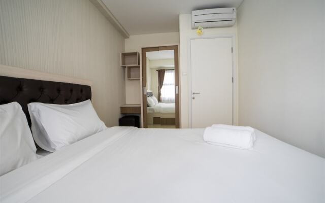 Serene & Cozy Apartment at Parahyangan Residences