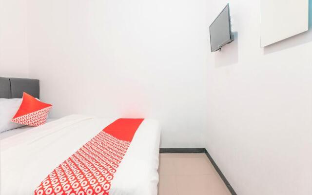 J&B Room Utan Kayu