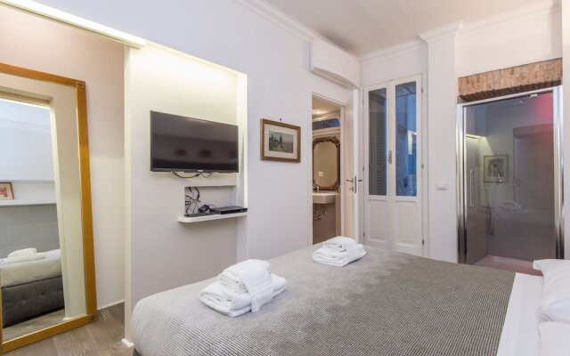 RSH Luxury One Bedroom Fori Imperiali