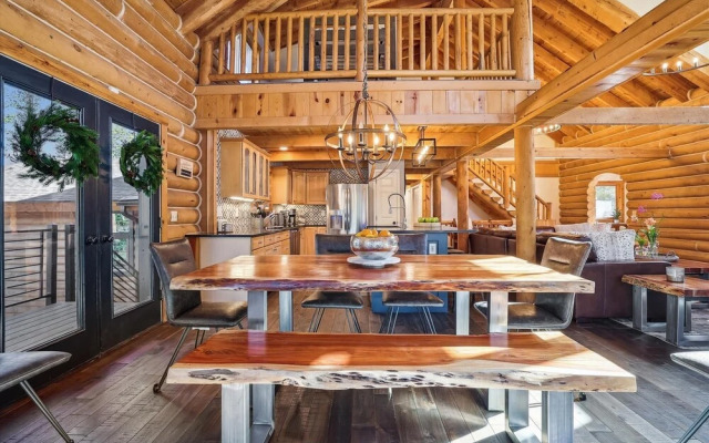 American Way Chalet 5 Bedroom Home