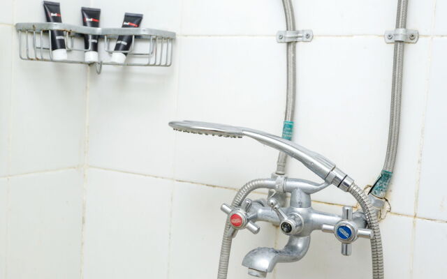 RedDoorz Apartment@The Suites Metro Soekarno Hatta