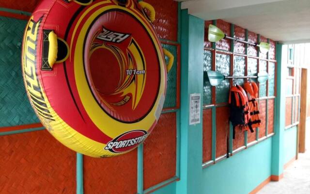 SmallFry's Beach Resort