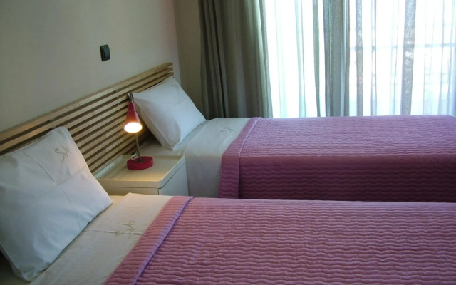 Sugar and Almond - Luxury Apartments