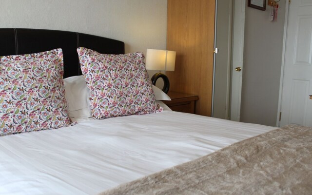 Ashley Hotel