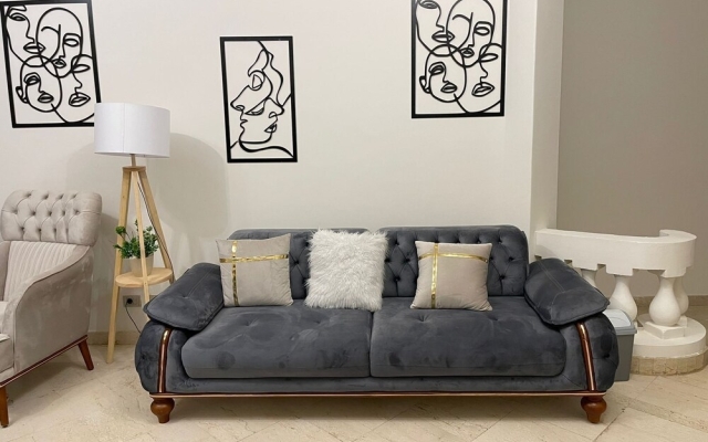 Beverly standalone villa with garden