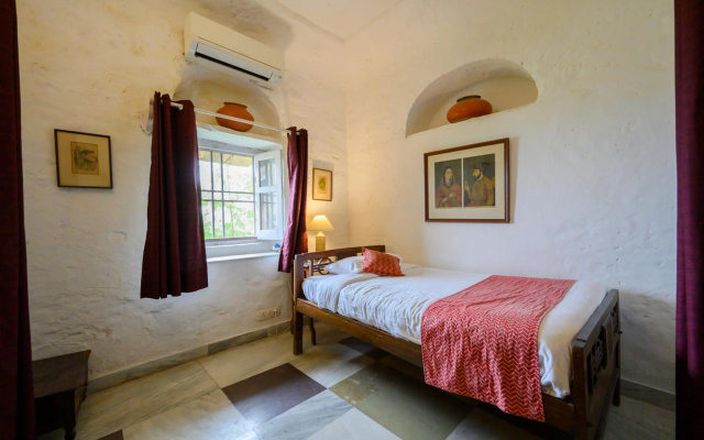 Neemrana's - Hill Fort - Kesroli – Guest Rooms – Alwar