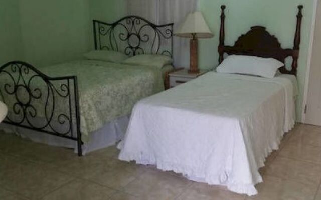 Chateau De La Rose Bed and Breakfast