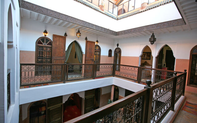 Riad Laora