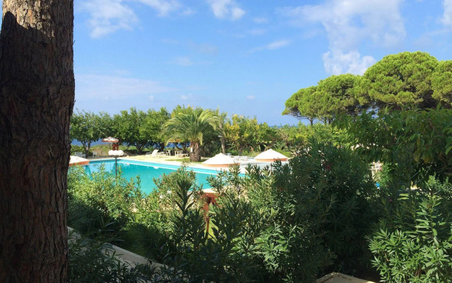 Irinna Hotel
