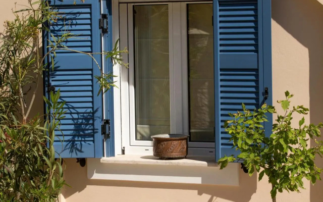 Thalassa Apartments
