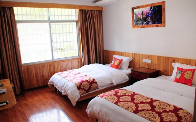 Qingfengge Hostel