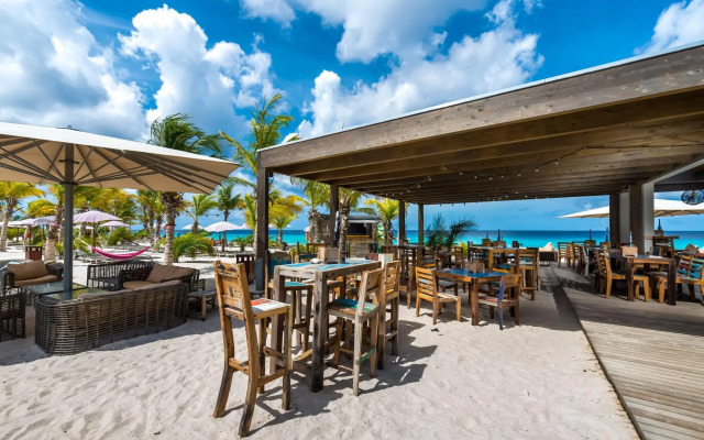 Delfins Beach Resort Bonaire, Tapestry Collection by Hilton