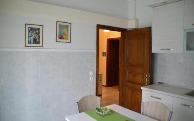 Aigaiou House