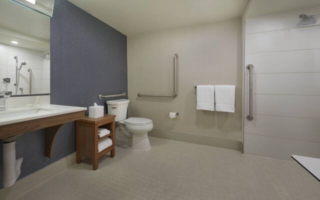 Courtyard by Marriott Oshawa