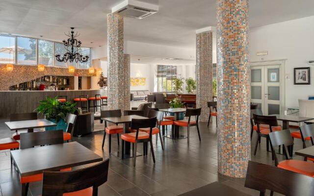 The Pelican Beach Resort & SPA — только для взрослых