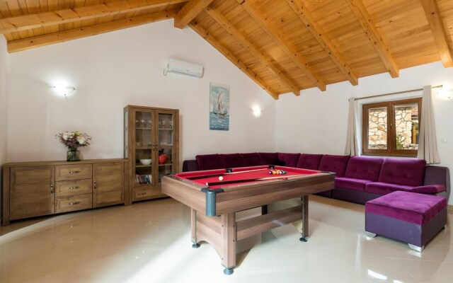 Amazing Home in Gostinjac With Wifi and 3 Bedrooms