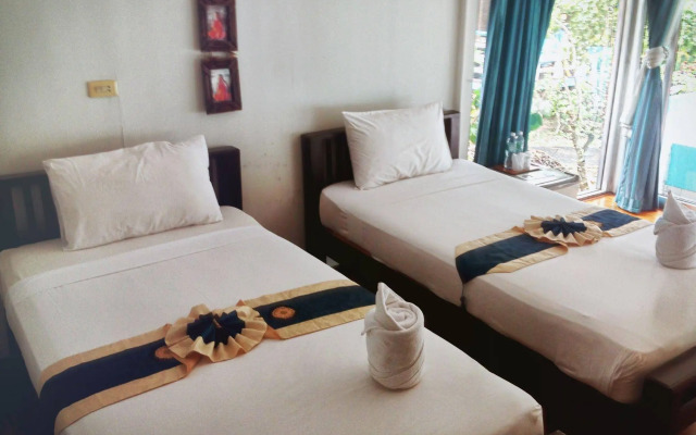 Blu' Beach Bungalows
