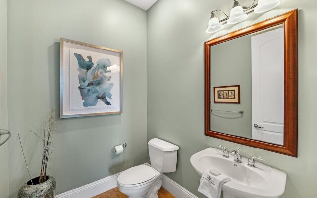 Indigo West 2103 Penthouse