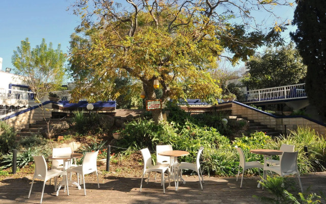 Kibbutz Gesher Haziv Travel Hotel