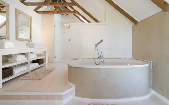 Fin Whale Beach House