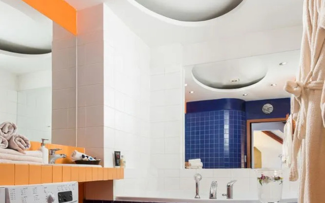 Thai World Apartment Spilberk II