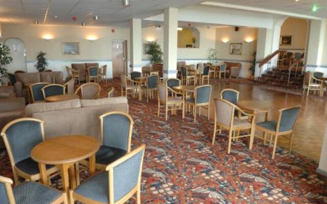 Bayshore Hotel