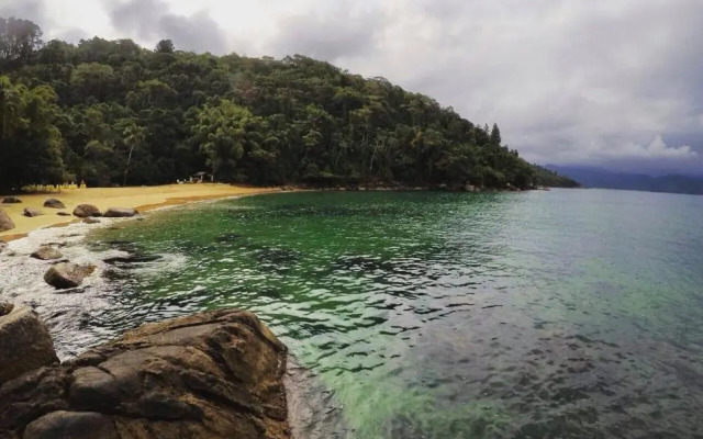 Pura Vida Ubatuba Suites