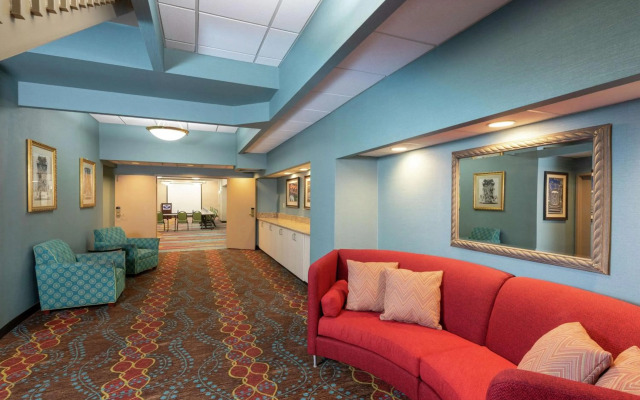 Hampton Inn Indianapolis Downtown Across from Circle Centre