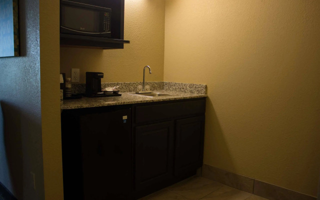 Best Western Plus Menomonie Inn & Suites