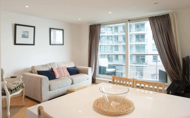 St George Wharf Apartments