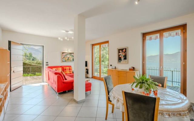 3 Bedroom Italian Lakes Apartment