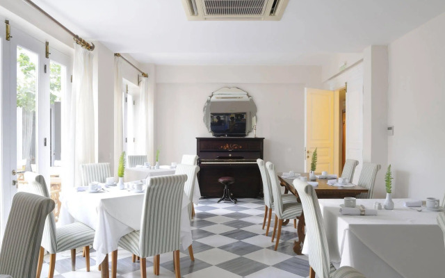 Leto Hotel