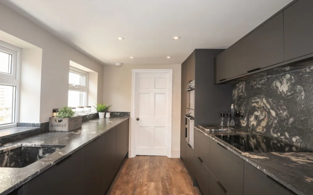 15 Rosemary Lane