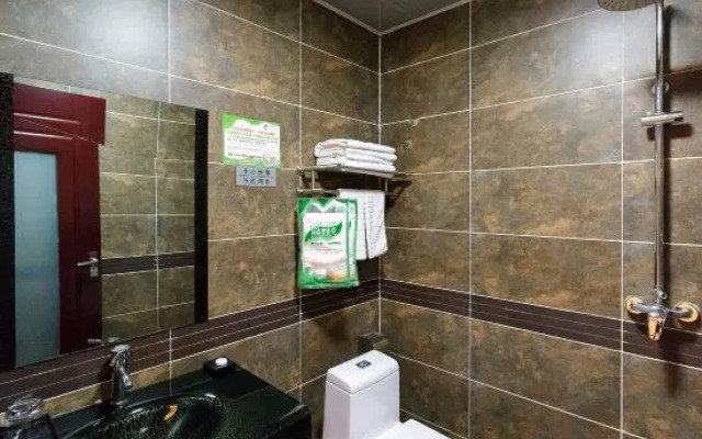 Blue Magpie Holiday Hotel